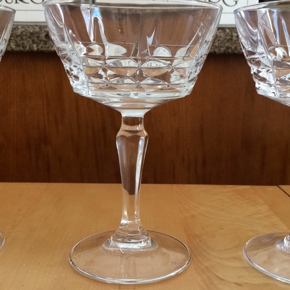 Vintage,Unused Crystal Champagne/Sherbet Glasses - Picture 3 of 4